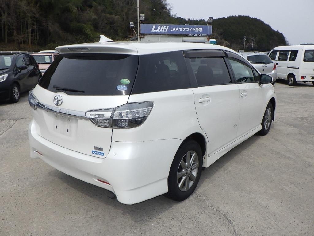 TOYOTA WISH