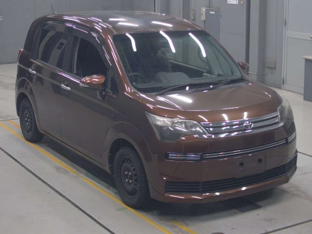 TOYOTA SPADE