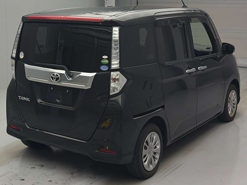 TOYOTA TANK