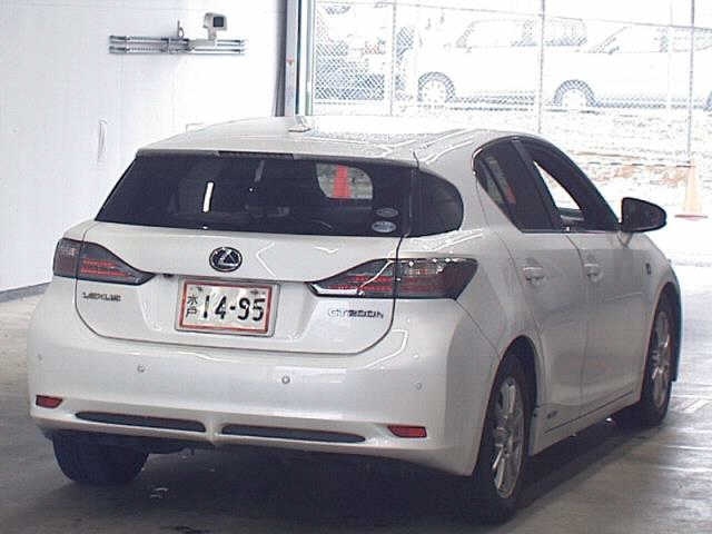 LEXUS CT200H
