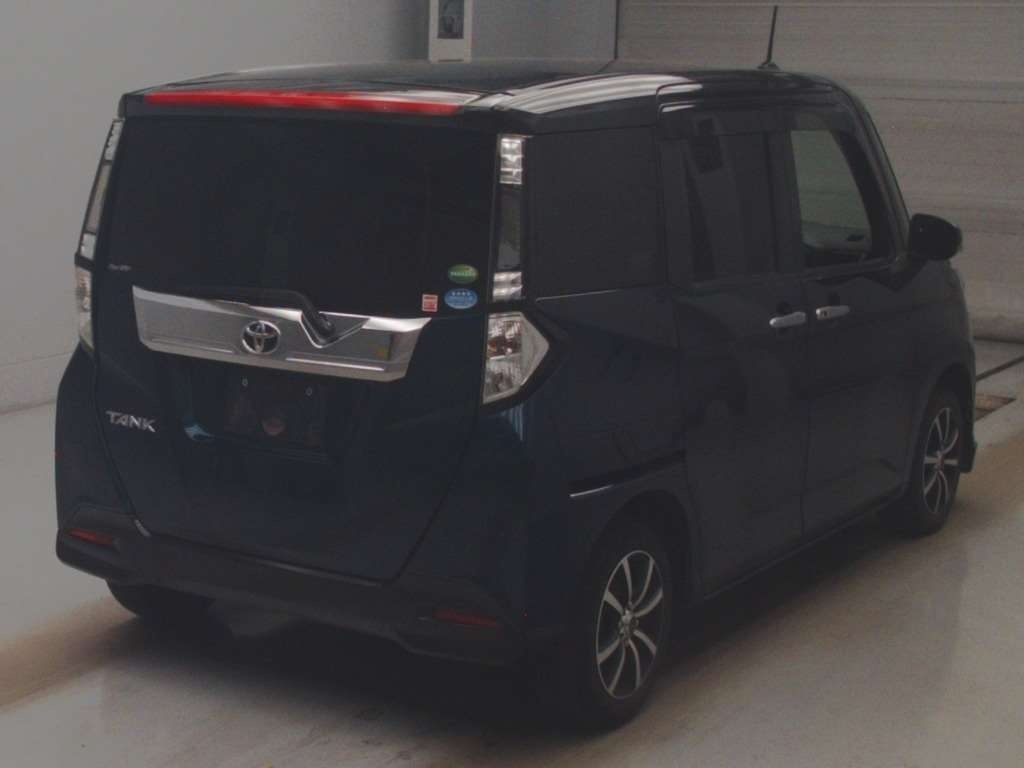 TOYOTA TANK