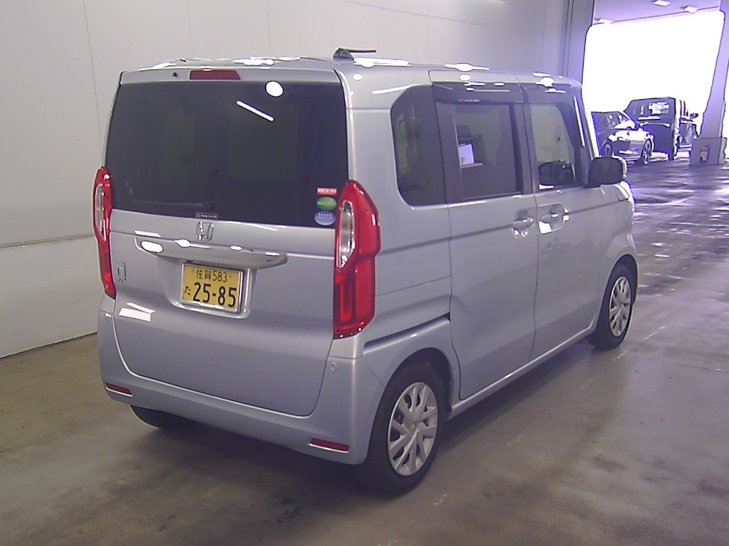 HONDA N-BOX