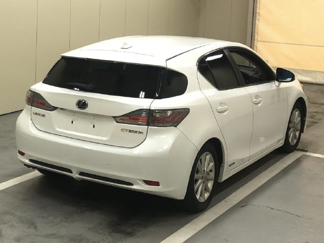 LEXUS CT200H
