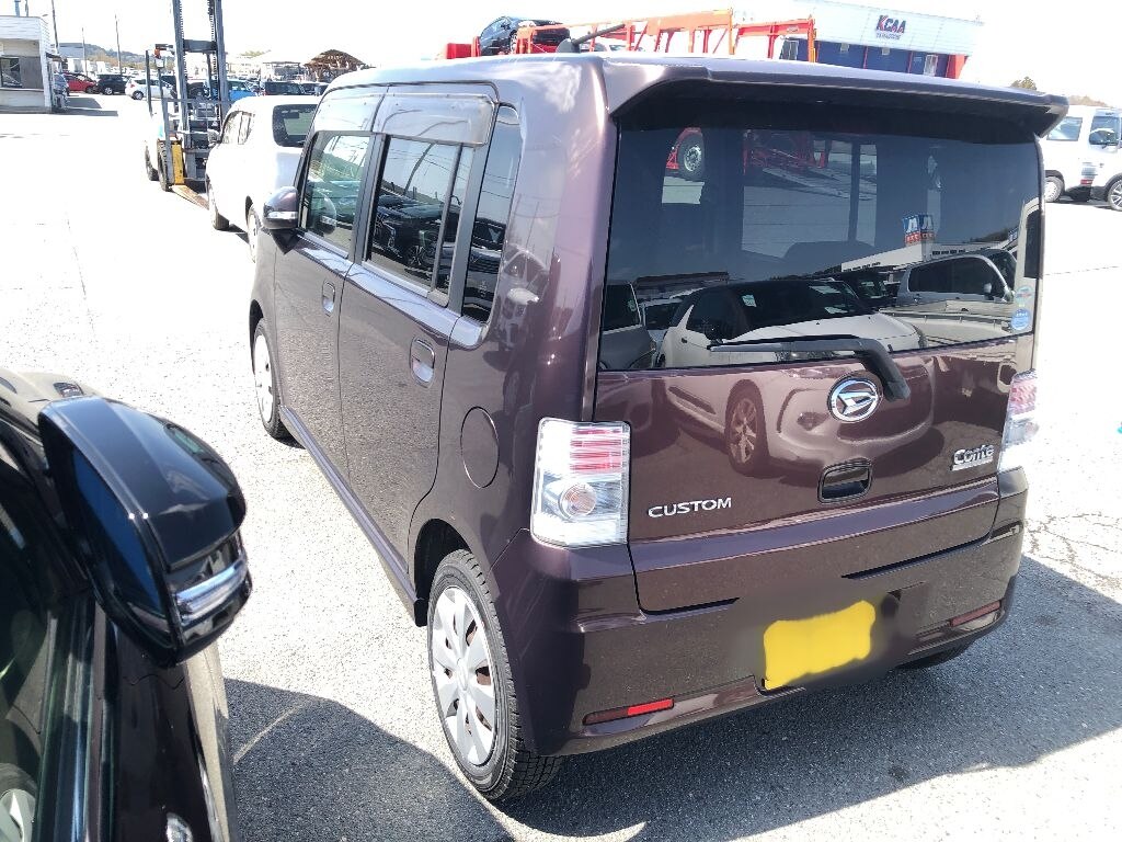DAIHATSU MOVE CONTE