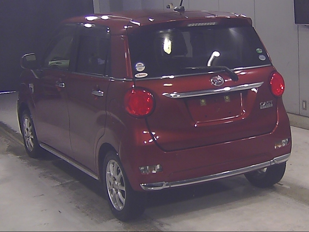 DAIHATSU CAST