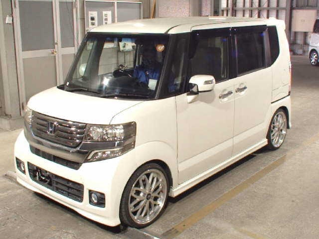 HONDA N-BOX