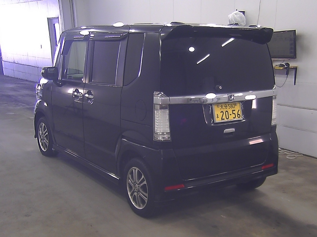 HONDA N-BOX