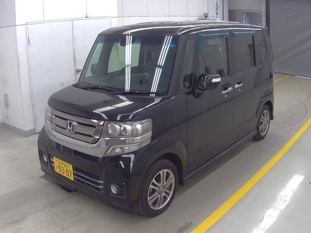 HONDA N-BOX