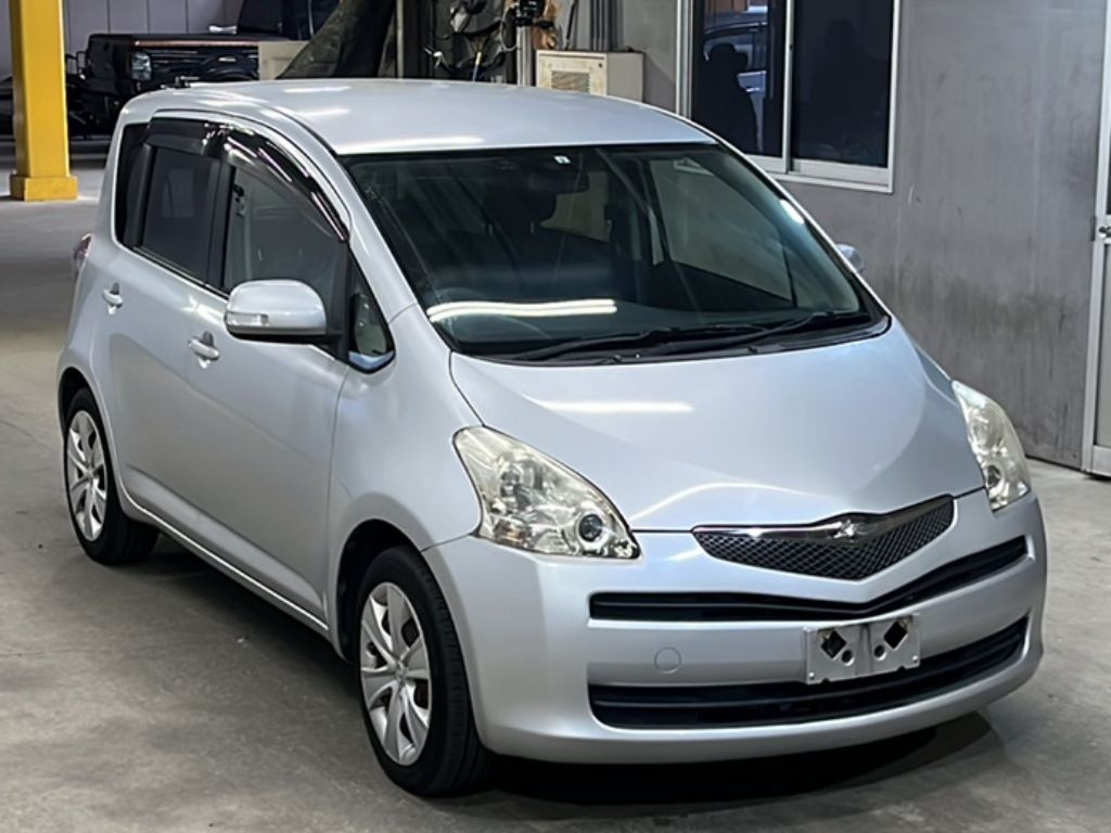 TOYOTA RACTIS