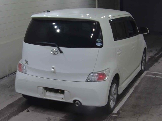 TOYOTA BB