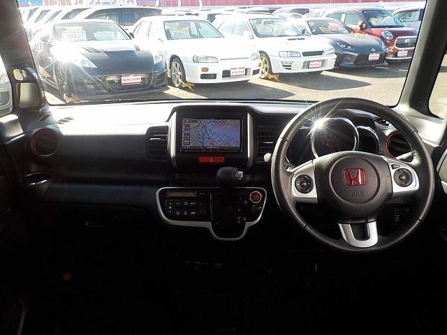 HONDA N-BOX