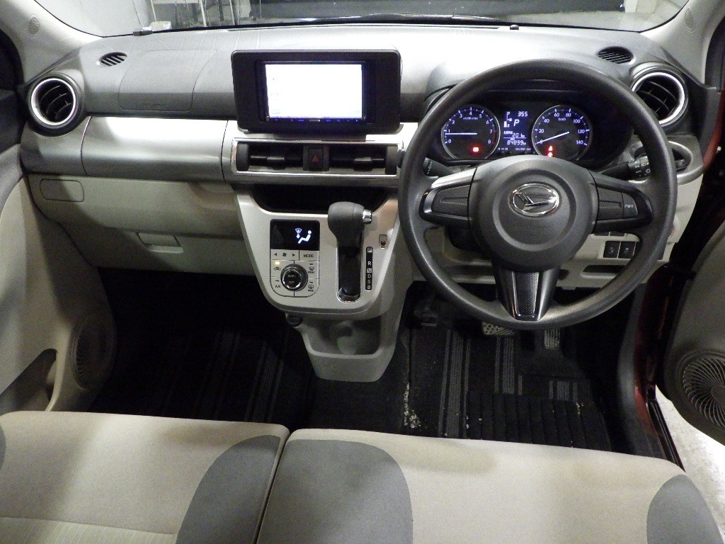 DAIHATSU CAST