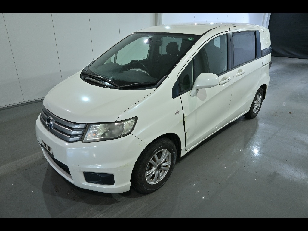 HONDA FREED SPIKE