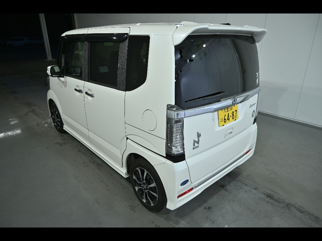 HONDA N-BOX