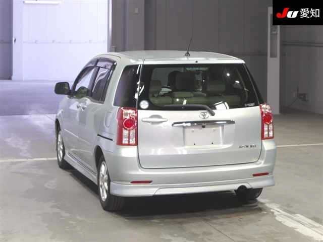 TOYOTA RAUM