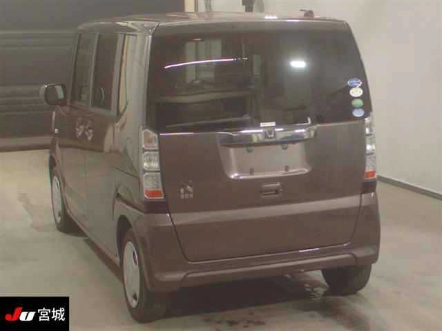 HONDA N-BOX