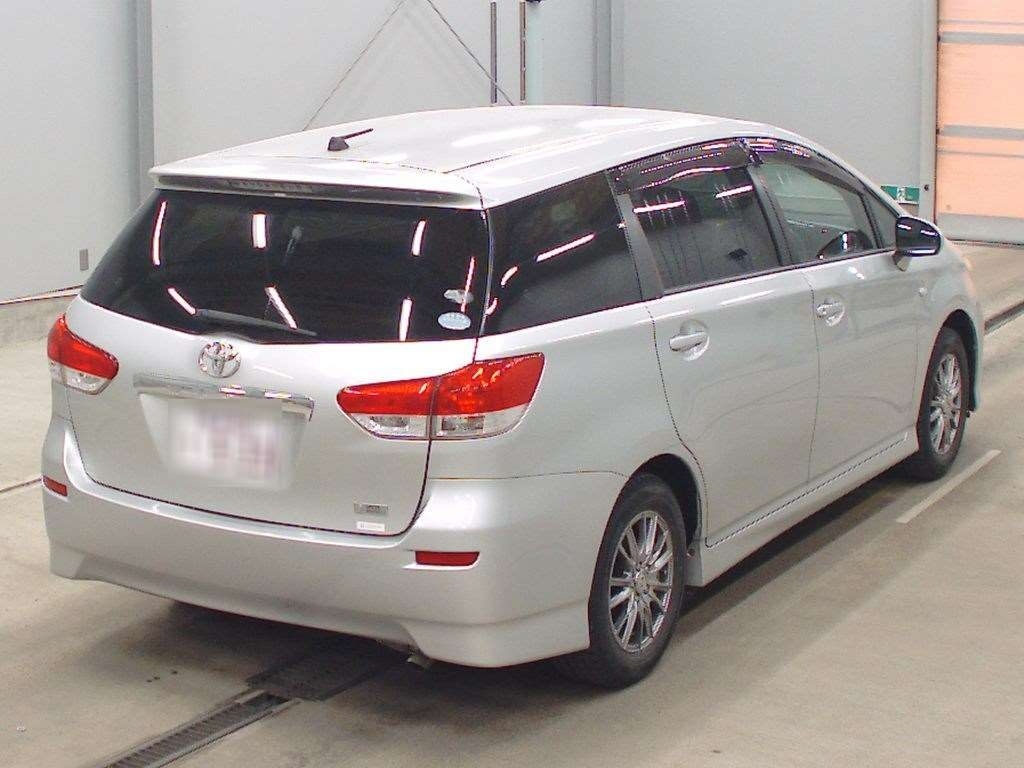 TOYOTA WISH