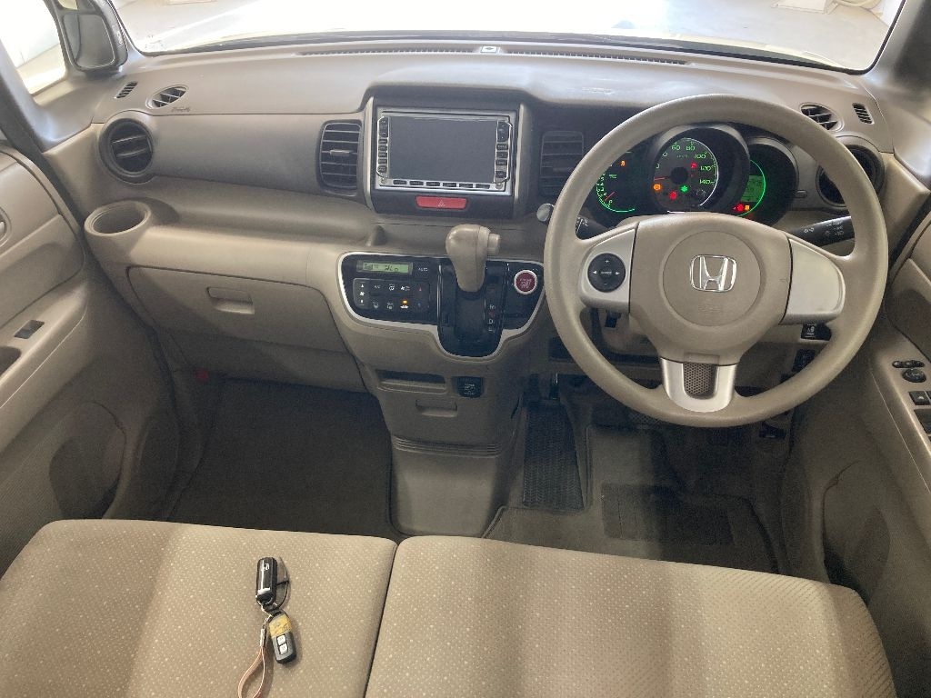 HONDA N-BOX