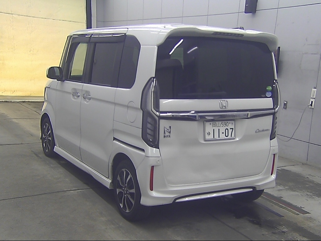 HONDA N-BOX