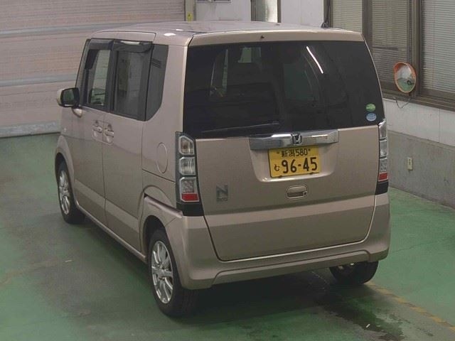 HONDA N-BOX