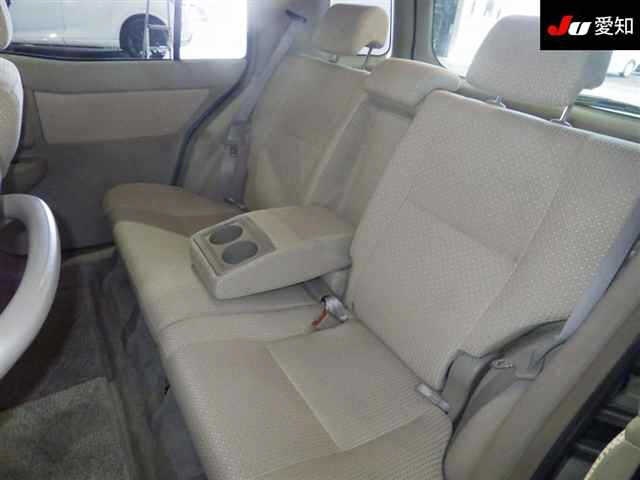 TOYOTA RAUM