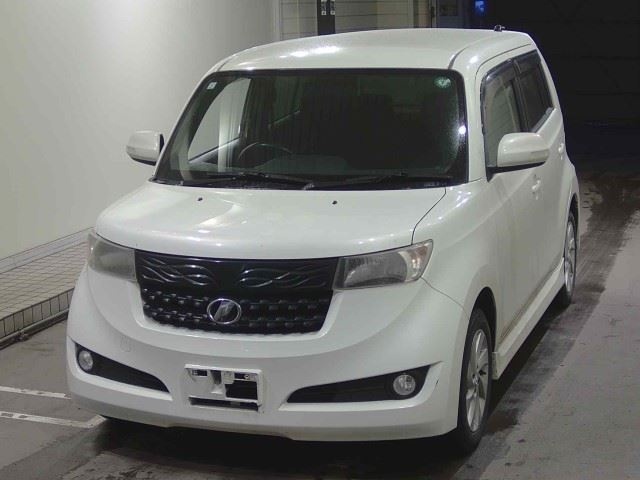 TOYOTA BB