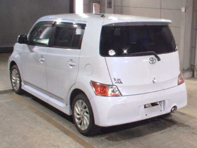 TOYOTA BB