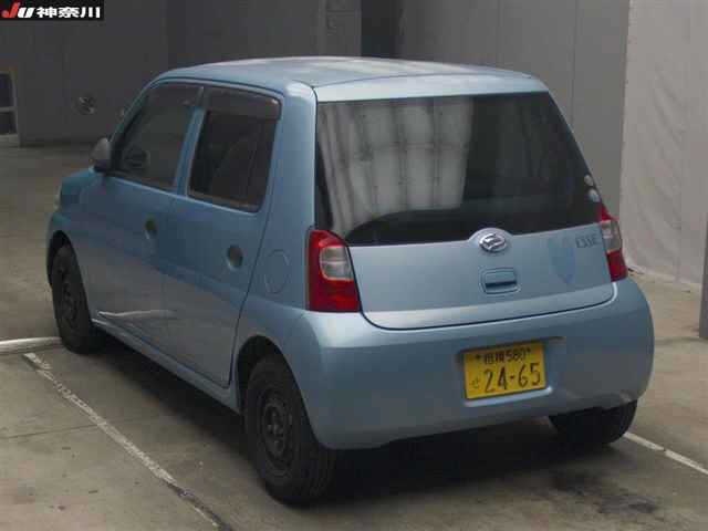 DAIHATSU ESSE