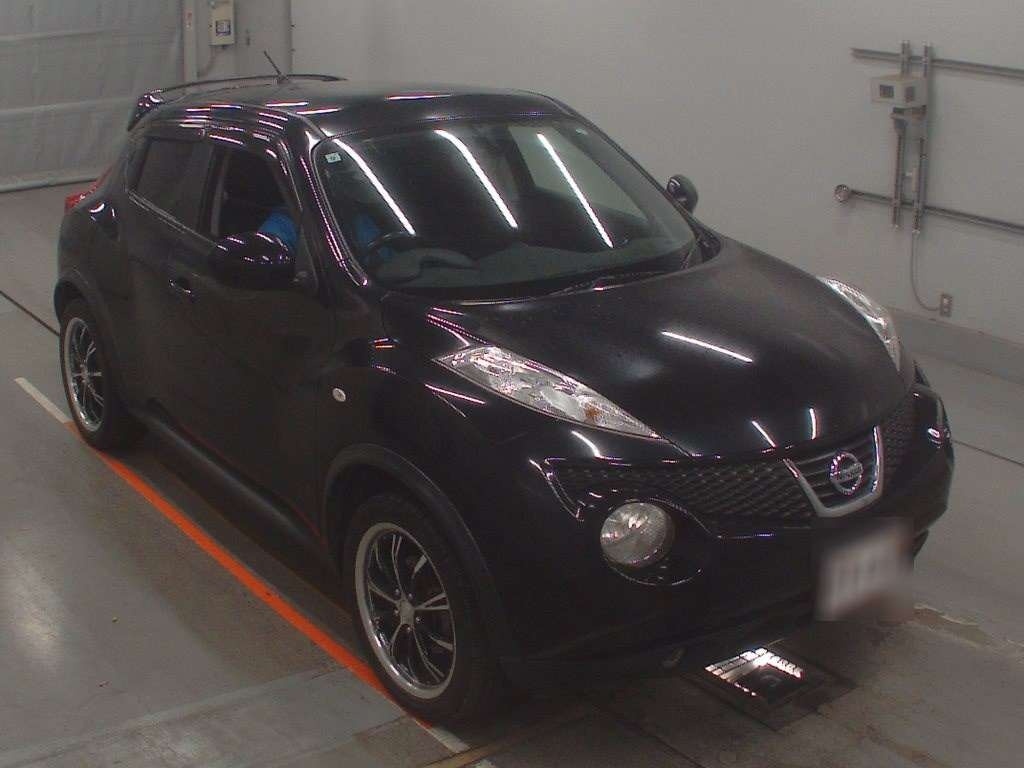 NISSAN JUKE