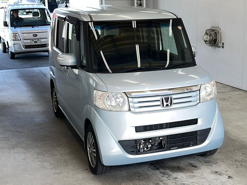 HONDA N-BOX