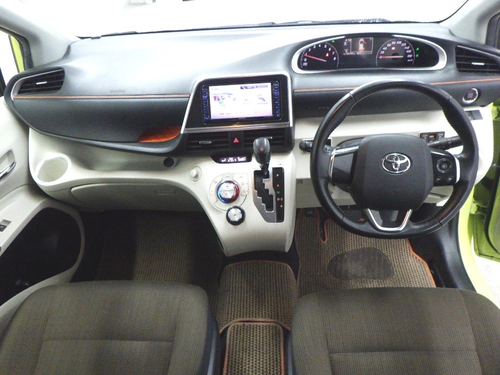 TOYOTA SIENTA