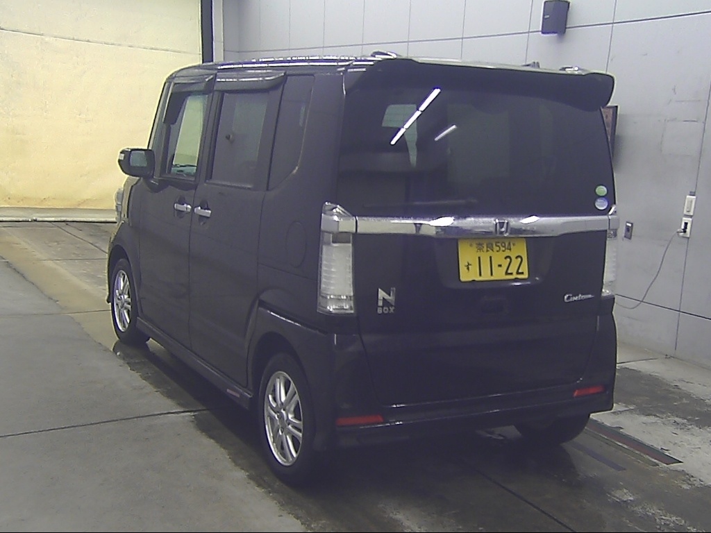 HONDA N-BOX