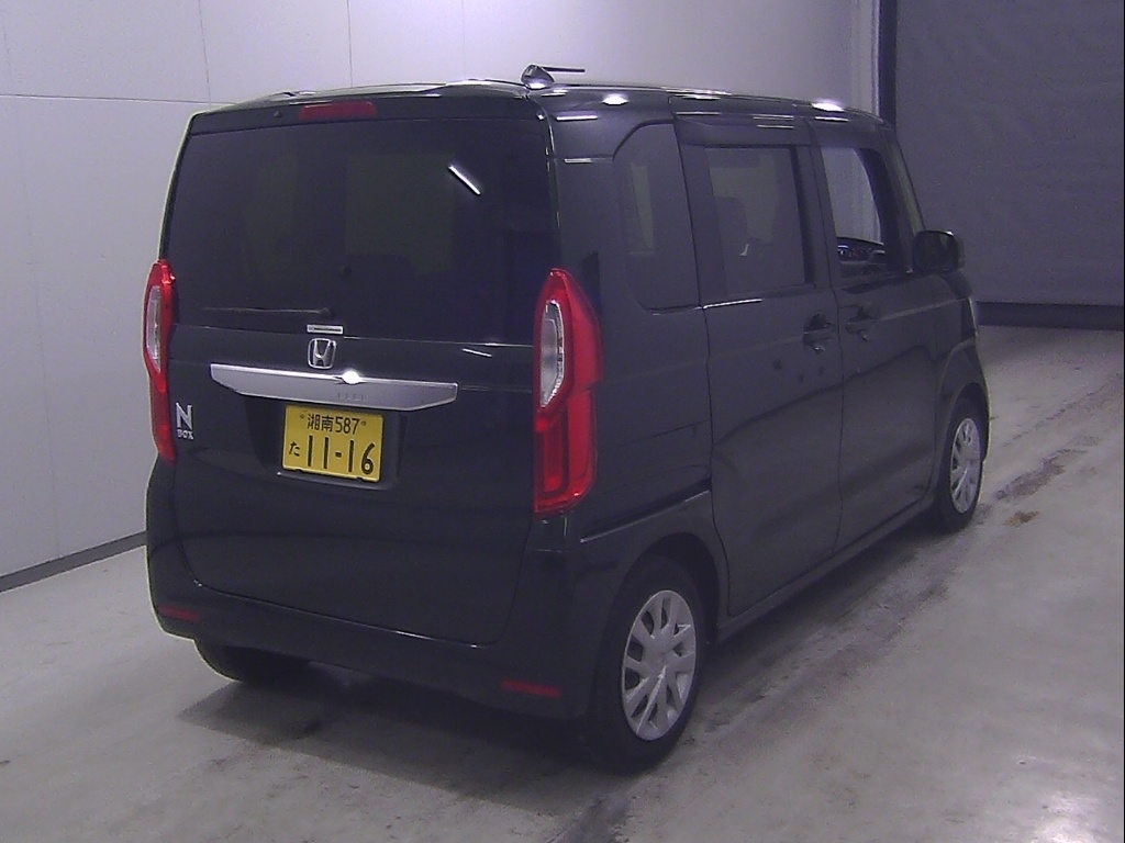 HONDA N-BOX
