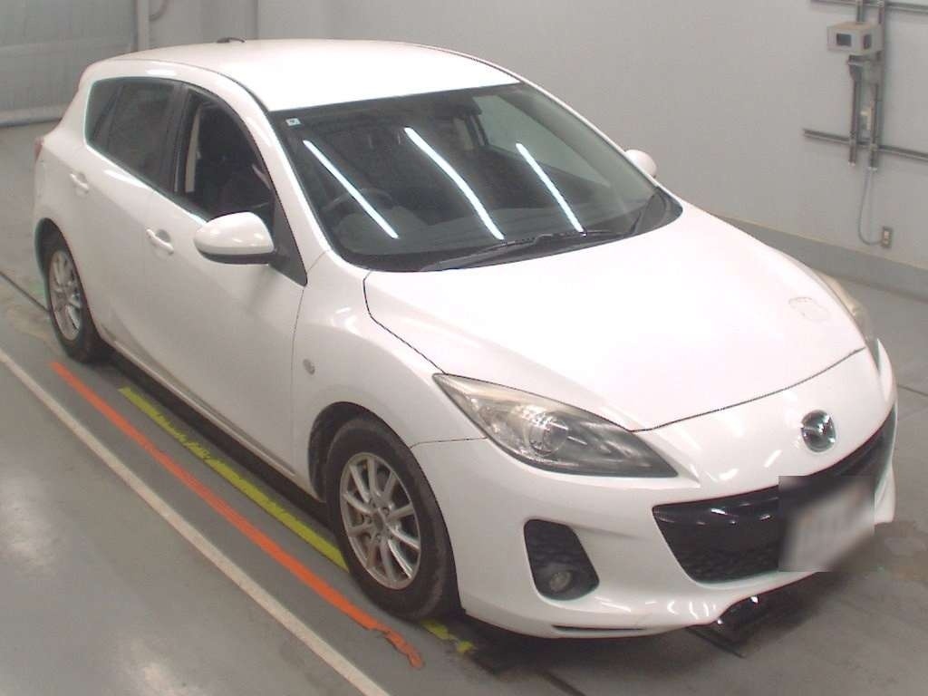 MAZDA AXELA