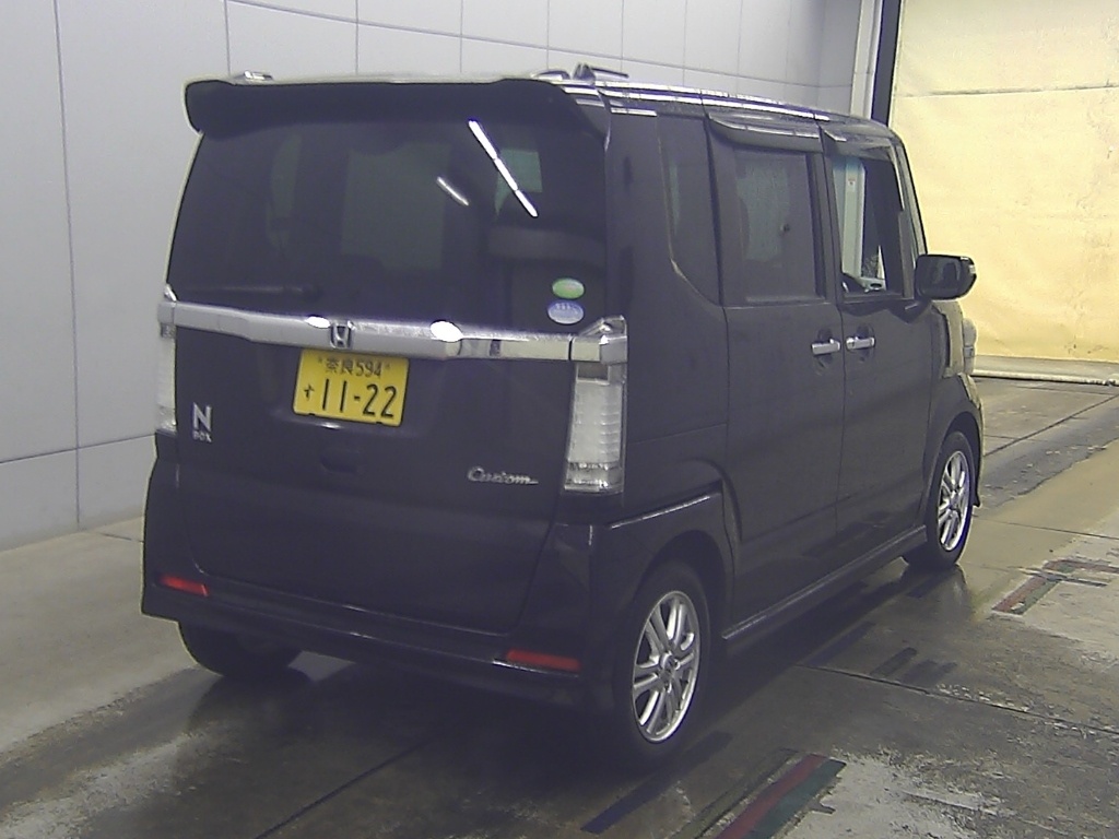 HONDA N-BOX