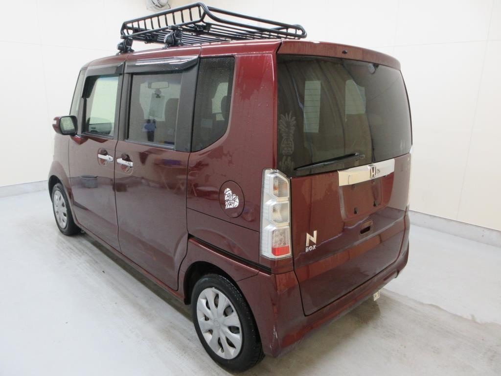 HONDA N-BOX
