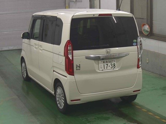 HONDA N-BOX