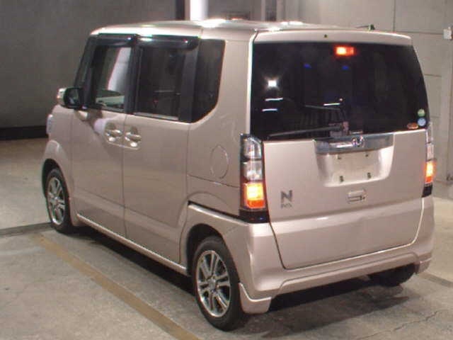 HONDA N-BOX