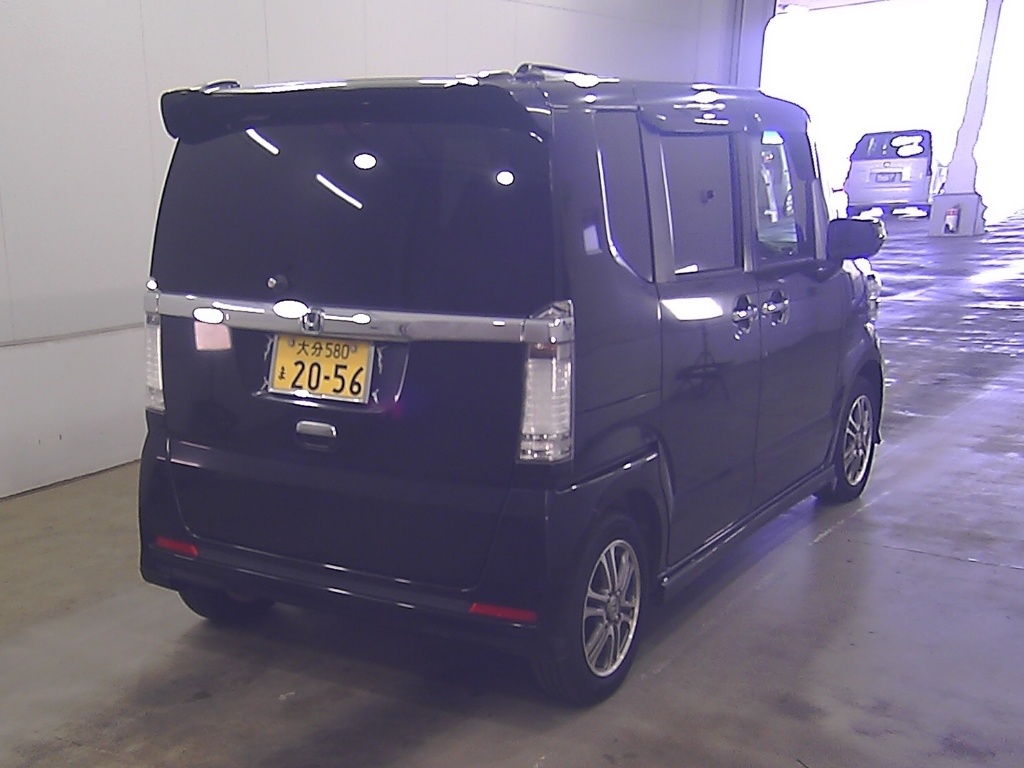 HONDA N-BOX