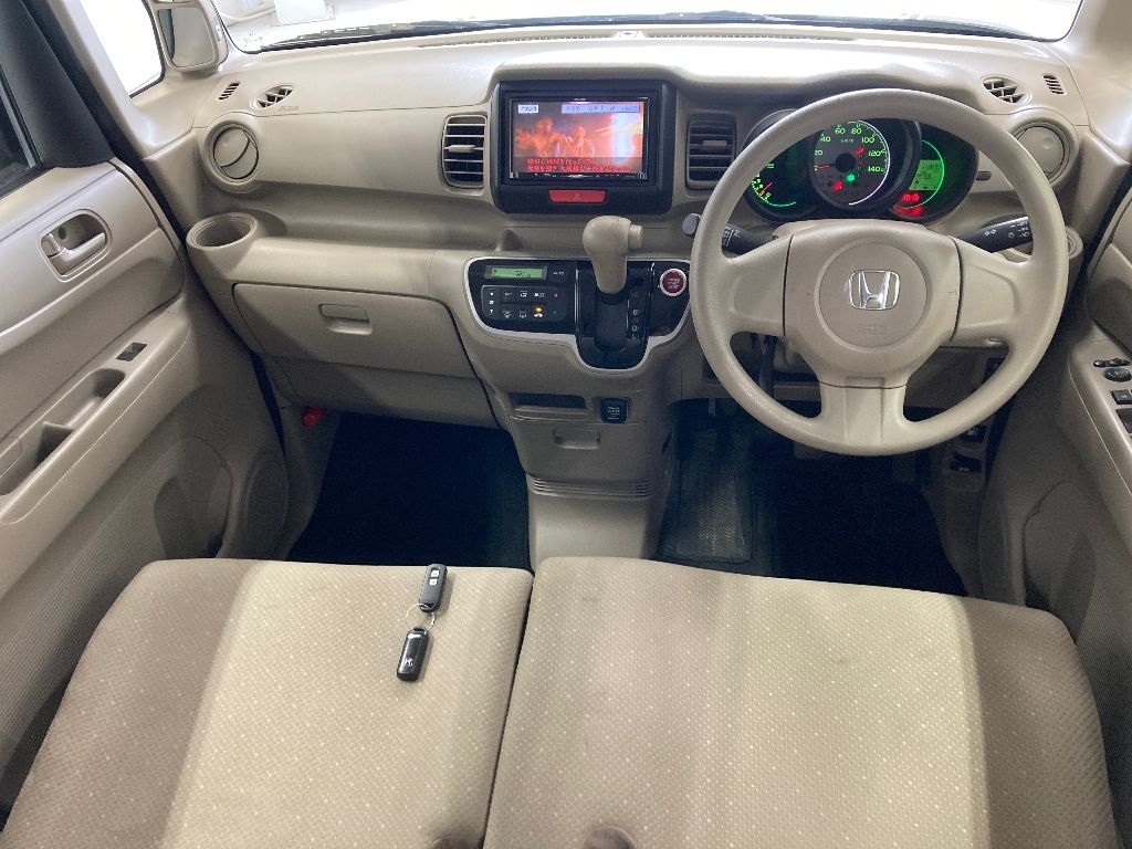 HONDA N-BOX